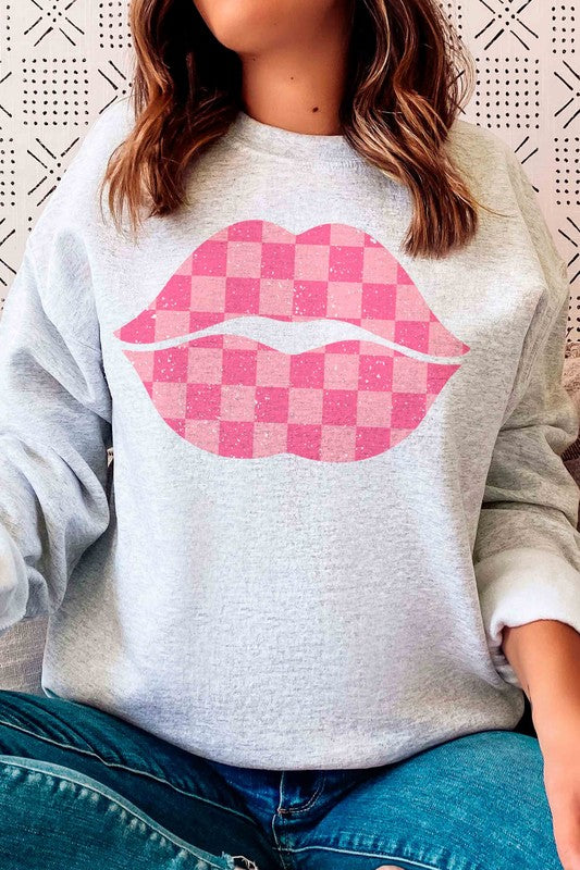 PLUS SIZE CHECKERED VALENTINE KISS SWEATSHIRT