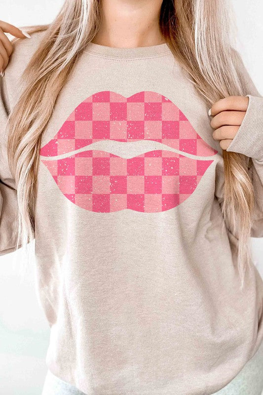 PLUS SIZE CHECKERED VALENTINE KISS SWEATSHIRT