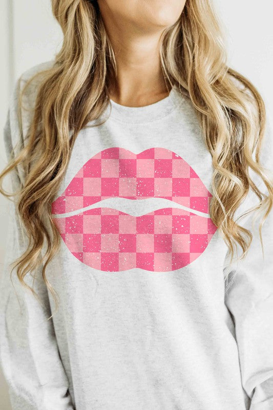 PLUS SIZE CHECKERED VALENTINE KISS SWEATSHIRT