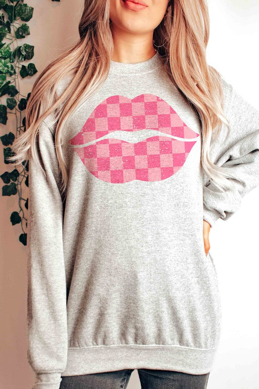 PLUS SIZE CHECKERED VALENTINE KISS SWEATSHIRT