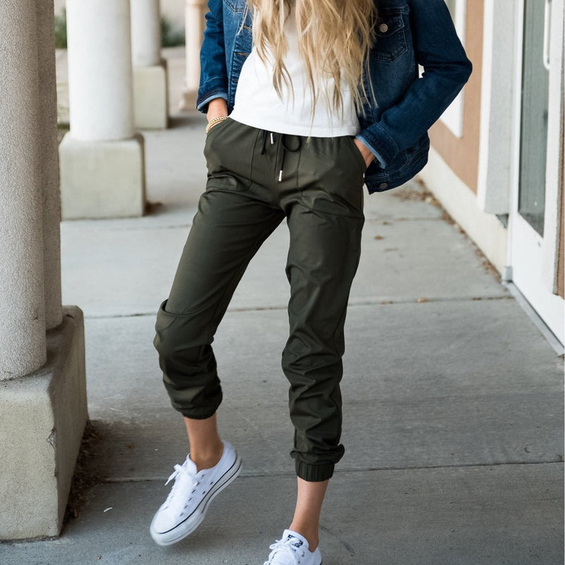 DT Magic Mid-weight Joggers in Moss Green