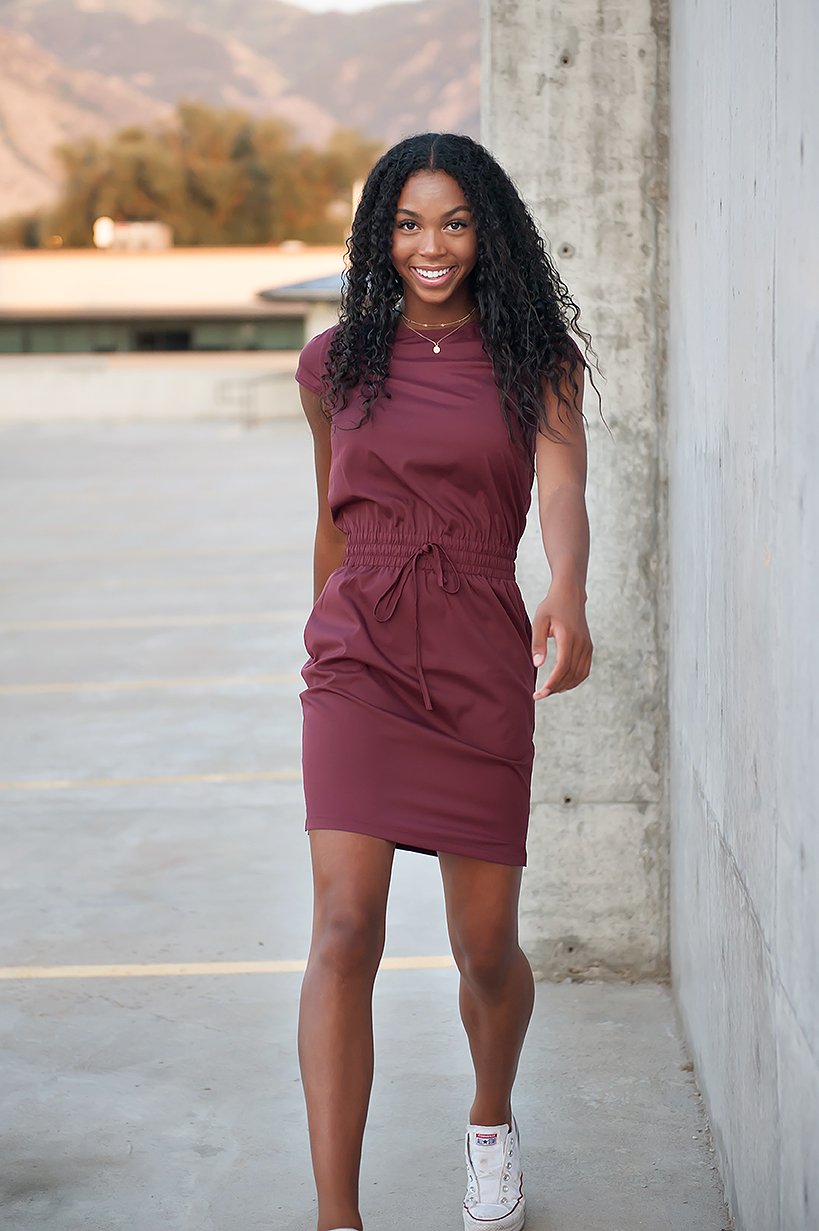 DOWNTOWN Lightweight Dress in Burgundy